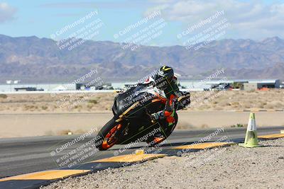 media/Feb-04-2024-SoCal Trackdays (Sun) [[91d6515b1d]]/7-Turn 9 Inside (1140am)/